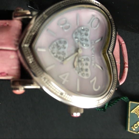 NWT/box Ice Time Diamond Heart face watch - Picture 3 of 6